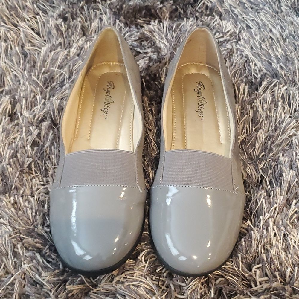Womens Gray Flats 6.5 
